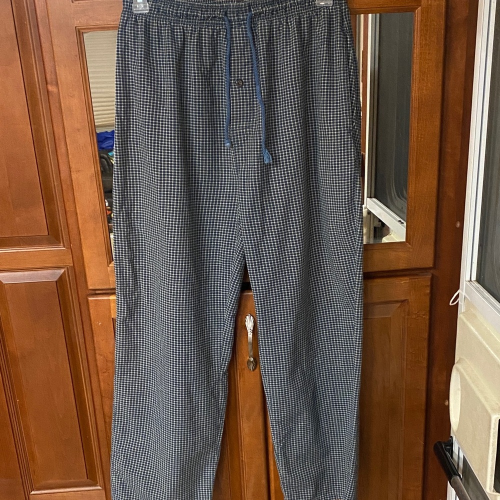 Cherokee Men's Checkered Size Medium Cozy Wide Leg Pants Loungewear